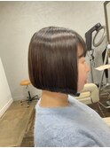 前下がりボブ