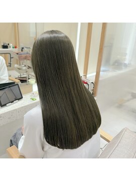 ジーナ サンシャイン通り池袋(Zina) ブリーチなしオリーブグレージュ【Zina YOSHIKI】