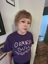 ビハインドザカーテン(BEHIND THE CURTAIN) ショートウルフカット×レイヤーショート×くせ毛カットマッシュ