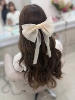 エレラビューティー(ELERA beauty) ハーフアップアレンジ/透明感ブラウン/レイヤーカット