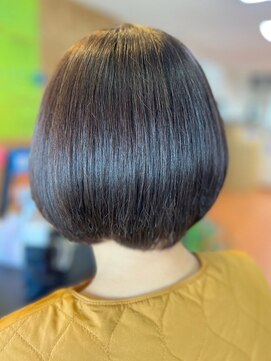 アークスヘアー べージュアッシュ髪質改善トリートメント大人ボブミルフィーユ