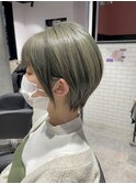 【耳かけ♪】ハンサムショート×オリーブグレージュ/新出奈津樹