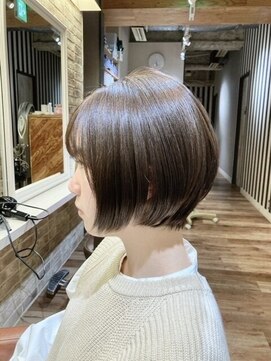 クロワ(croix) イルミナカラー×うるツヤショート