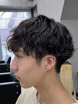 フイ 代々木(Hui)&nbsp;メンズ/アップバング/ツーブロックマッシュ/束間ショート/波巻き