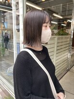 【Buzzbee小出】プツッと外はねボブ×オリーブグレイ