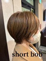 スウィープ 札幌大通(sweep) ラフなショートボブ