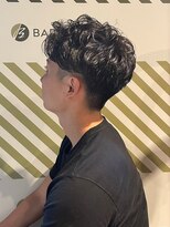 バーバーバー アカバネ(BARBER-BAR AKABANE)&nbsp;アップスタイルと合うバーバー流色気パーマ #4