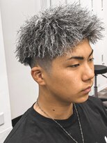 ルースト 京都四条大宮店(ROOST)&nbsp;ツイストホワイトハイライトショート