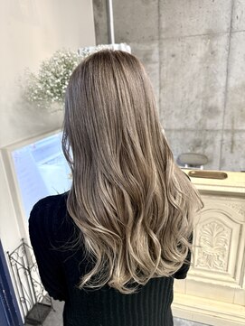 シュエット(CHOUETTE) 明るめグレージュカラー