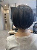 丸み大人可愛いコンパクトショートヘア似合わせカット黒髪