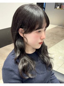 ハルキミナト ジャパン ヨコハマ(HARUKI MINATO japan YOKOHAMA) オトナ可愛いミディアム/顔周りカット/顔周りレイヤー