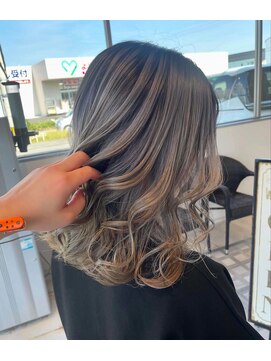 アースオーセンティック 徳島北島店(EARTH Authentic) バレイヤージュ×アドミオカラー