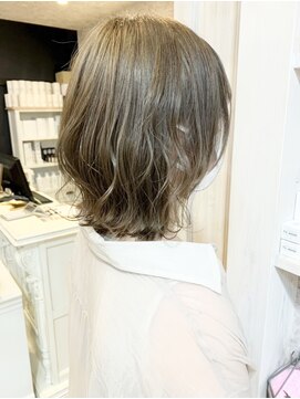 キャアリー(Caary) 福山市美容室Caary透明感抜群オリーブベージュカラー20代 30代