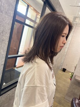 レアーノ(Lea’no) ミディアムレイヤーウルフ