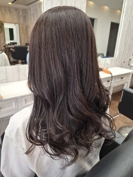 レシェル 岐阜(RECIEL) 大人女子コテ巻き仕上げ