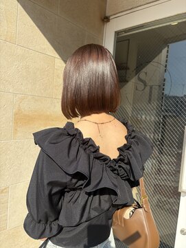 ステラバイケンジ(STELLA by KENJE) 韓国風レイヤーカット艶カラーローズブラウン前髪カット