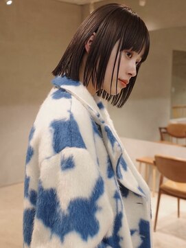 スク(SUKU) 切りっぱなしボブ×ナチュラルカラー