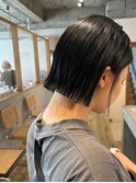 ぱつっとボブ/透明感カラー