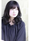 暗髪×艶ウェーブ×ミディアム