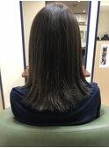 透明感大人外ハネスタイル