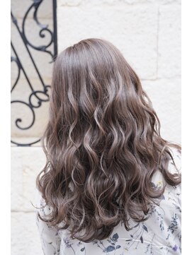 ティンク 横須賀中央(Tink) ホワイトシアーグレージュ◎