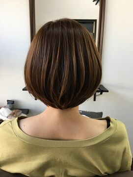 フォルビチーナ(FORBICINA) ショートボブ