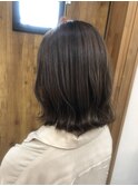 外ハネミディ×ベージュカラーで大人女子スタイル*
