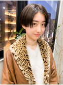 ハンサムショートスリークショートボブ黒髪暗髪前髪なし大人