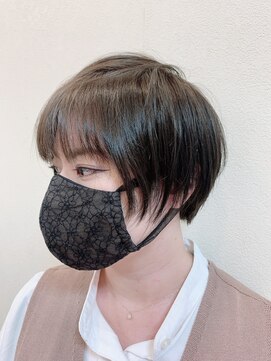 ミヤサカ(Miyasaka) 小顔ひし形ショートカット