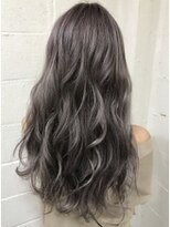 エーアイ 千石 巣鴨 白山店(Ai HAIR) アッシュグレージュロングデザインカラー