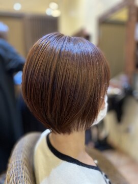 ヘアーリゾート トリップ(Hair Resort Trip) ひし形ショートボブ20代.30代.40代ピンクベージュ