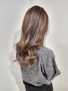 ベール(BALE) 大人カワイイグレージュハイライト【尾野恭平】