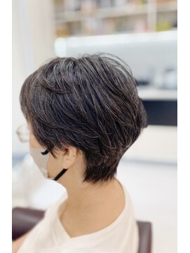 クール ヘアー ギャラリー 神明町店(COOL Hair gallery) 大人ショート カッコいいシルエット トップボリューム