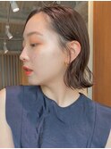 顔周りレイヤーカットグレージュカラーくびれボブショートカット