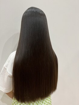 ヘアーメイクスタジオ ライフセカンド(HAIR MAKE STUDIO LIFE 2ND)の写真/ダメージレスに縮毛矯正がしたい方必見！気になるクセやうねりを解消しつつ、艶のあるさらさらストレートに