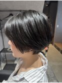 ショートボブ
