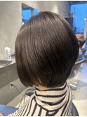 ショートボブ。