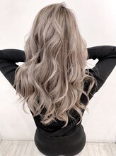 ヘアースタジオ ゼン カロン(Hair studio Zen kalon) ブリーチハイライトカラー×ミルクティーベージュ20代30代40代