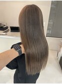 オリーブグレージュ