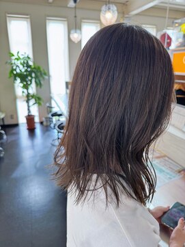 キャパジャストヘアー(CAPA just hair) 大人かわいい外はねレイヤーミディ