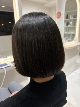 艶ストレートボブ 