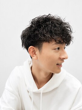 ベル 新宿(Belle) メンズマッシュ　スペインカール　シャドウパーマ　波巻きパーマ