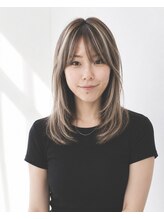ワースホワイル(WORTH WHILE)&nbsp;梨花 