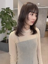イル(ill)&nbsp;レイヤーカット　顔回りカット　ミディアム　前髪カット　大須