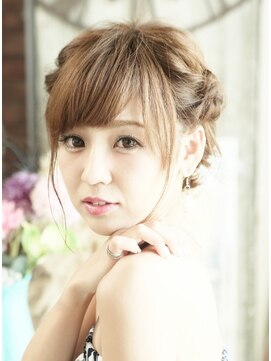 アジュール ヘアデザイン(Aｊu r hair design) 小顔に見えるヘアアレンジ