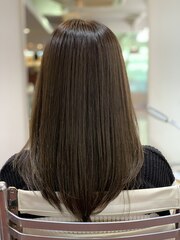 ミディアムシャギーAVEDAカラーブルーアッシュ