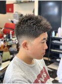 messy  with middle skin fade
