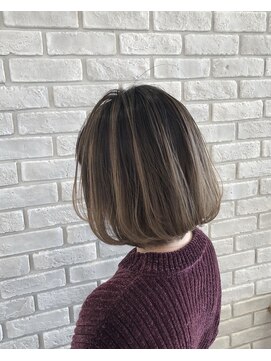 フェニーチェ オン ザ ビーチ(FENICE on the beach) ボブ×バレイヤージュ