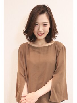 アンビエンテ(ambiente) レイヤーボブ　ボブスタイル