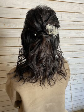 デコヘアー キートス(DECO HAIR kiitos) ハーフアップのお呼ばれアレンジ